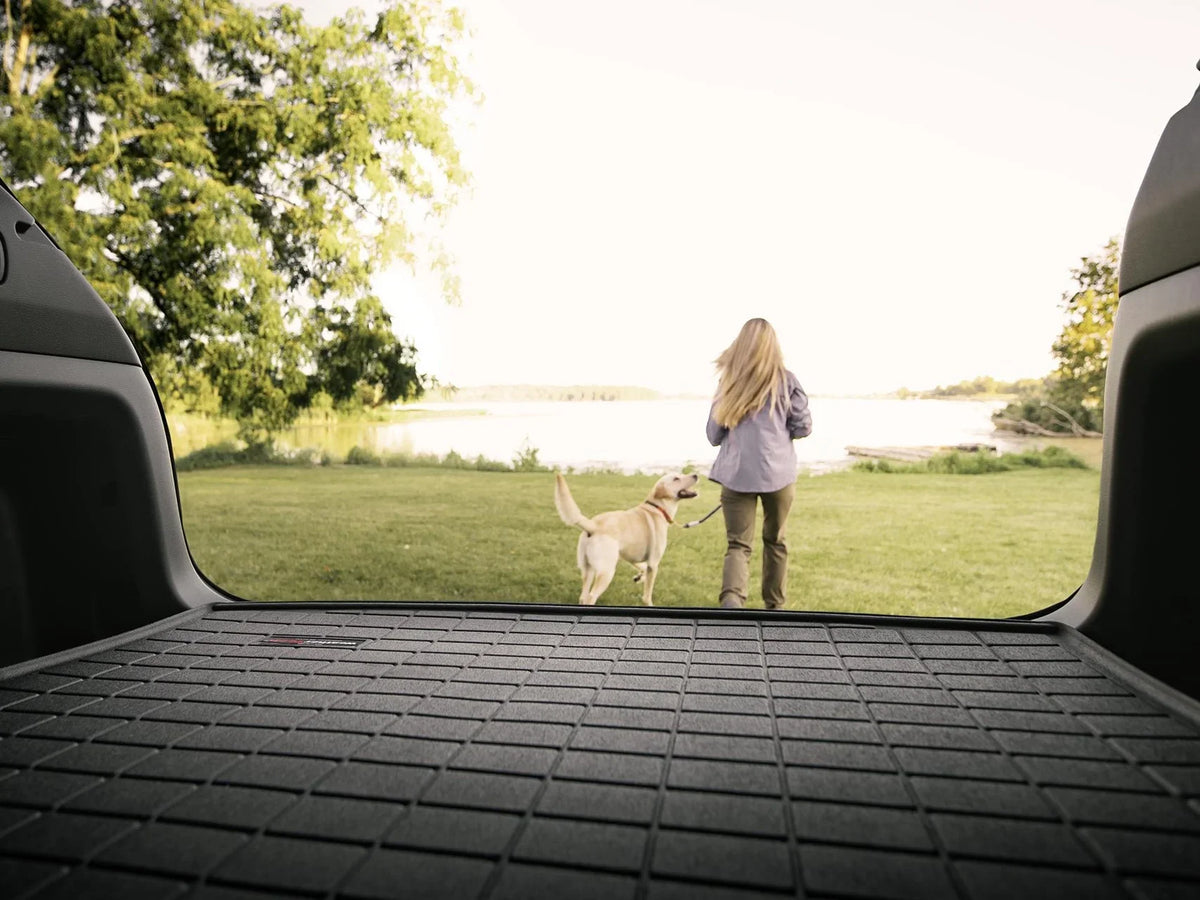 WeatherTech Cargo Trunk Liner compatible with 2017-2022 Honda CR-V - Cargo Tray In Lowest Position, Black