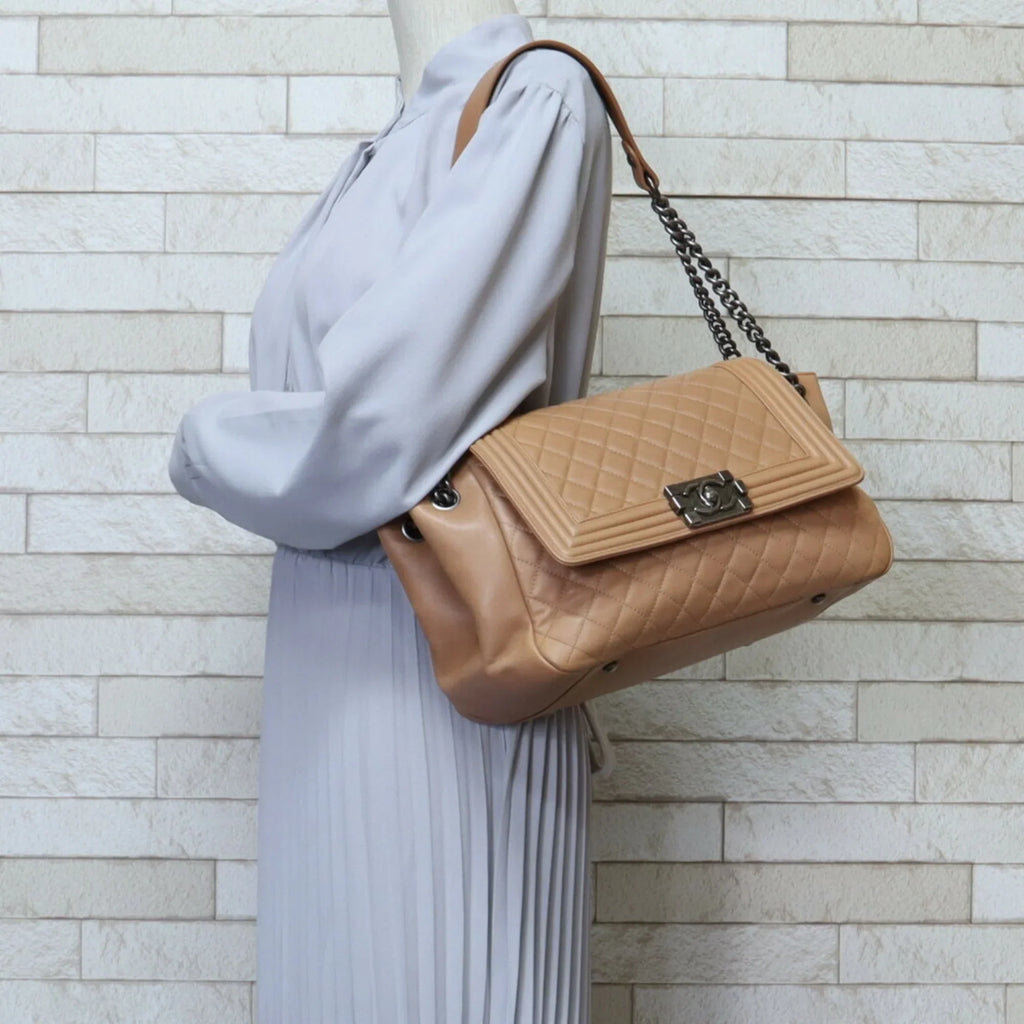 Pre-Owned Chanel Boy Shoulder Bag Leather Beige Ladies CHANEL Chain BRB10010000013292 (Good)